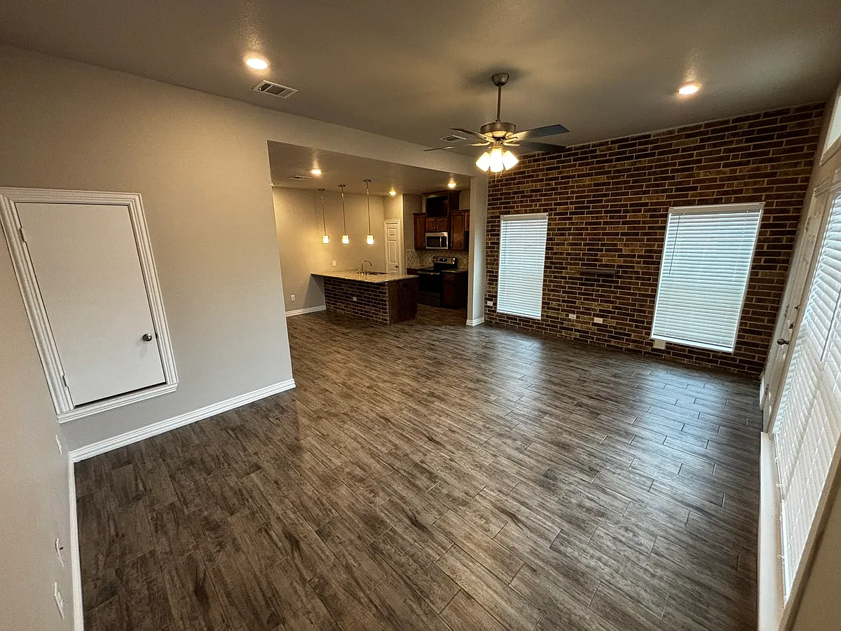 Building Photo - 3424 Fenway Cir