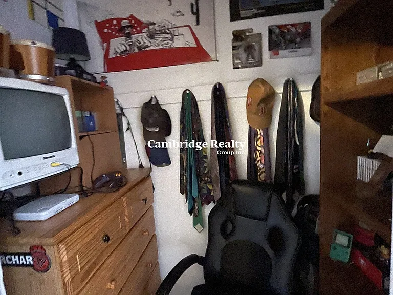 17 Higgins St #3T — Photo 7