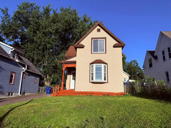 1011 Marion St, Saint Paul, MN 55117