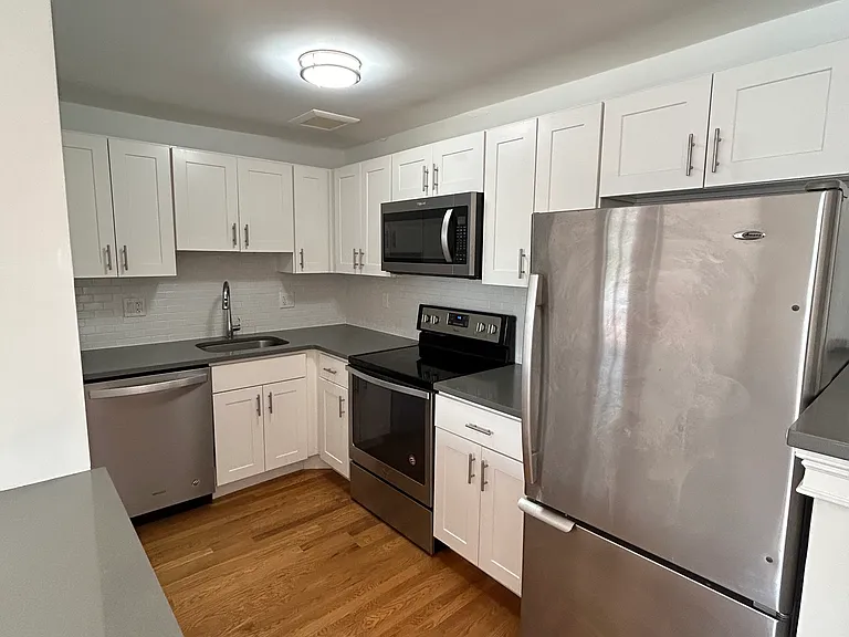 133 Summer St #17 — Photo 2