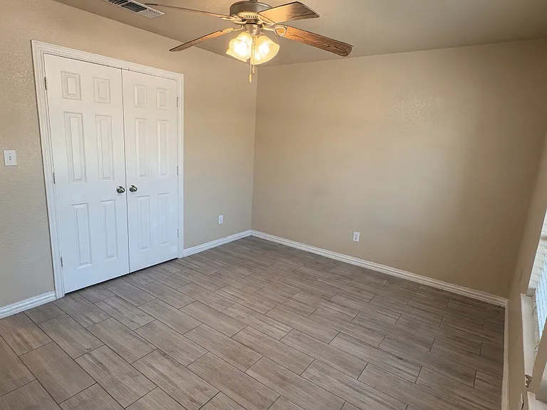 673 S Heights Dr — Photo 16