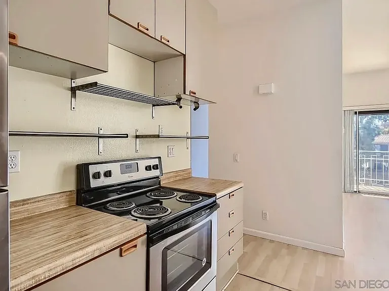 Regents Rd — Photo 5