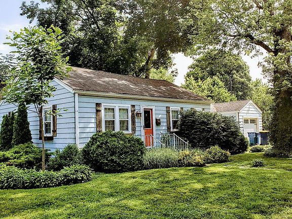 2nd image of 6101 Evanston Ave