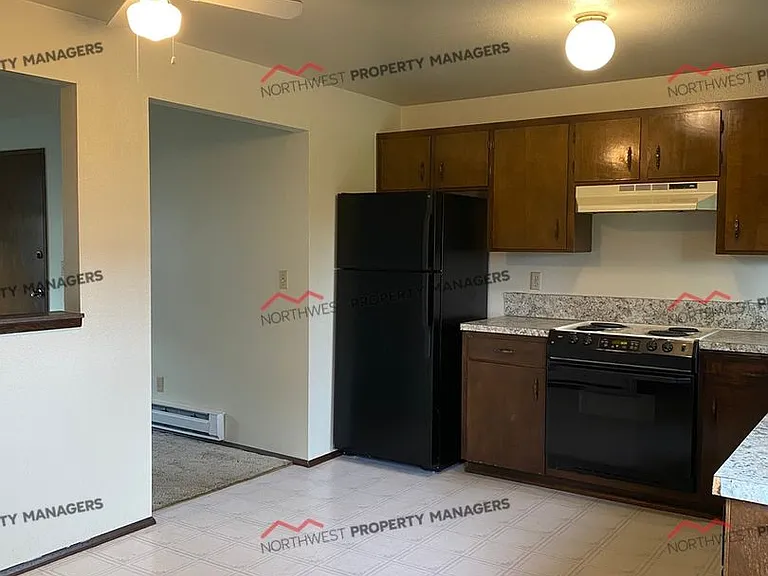 514 N Medcalf Ln #124 — Photo 6