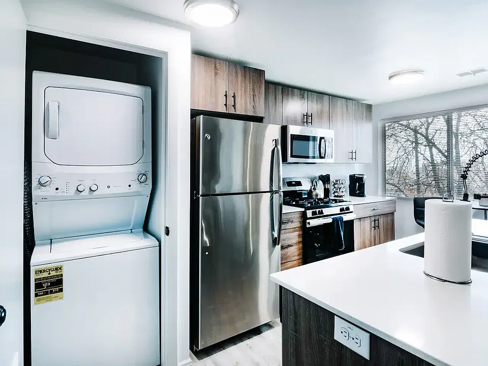 570 N 200 W #9