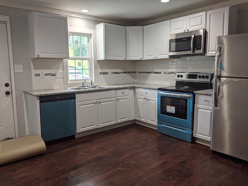 1st image of 143 E Catawba Ave APT D