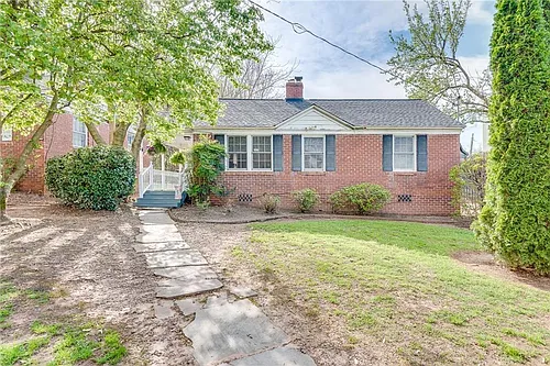 388 Ashley Ave NE Photo 1