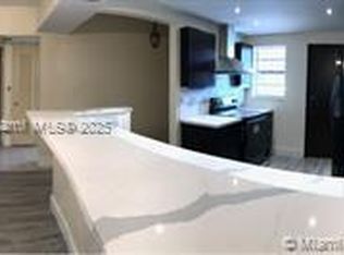 1540 NE 191st St APT 125, Miami, FL 33179