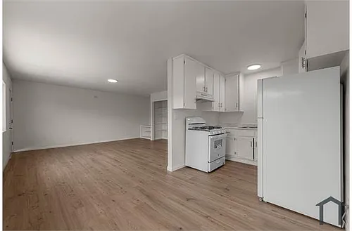 14636 Blythe St Photo 1