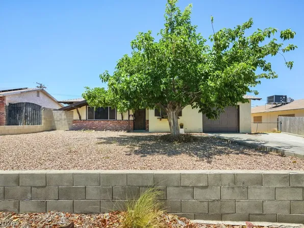 823 Center St, Henderson, NV 89015