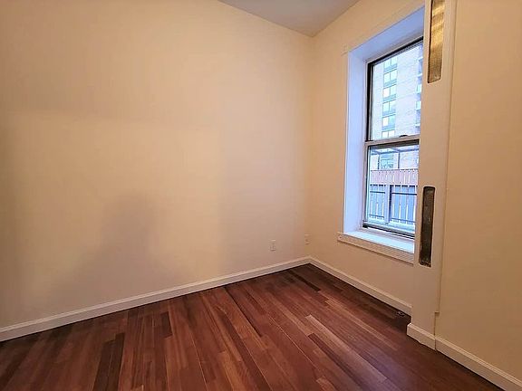 5th image of 417 W 43rd St #94