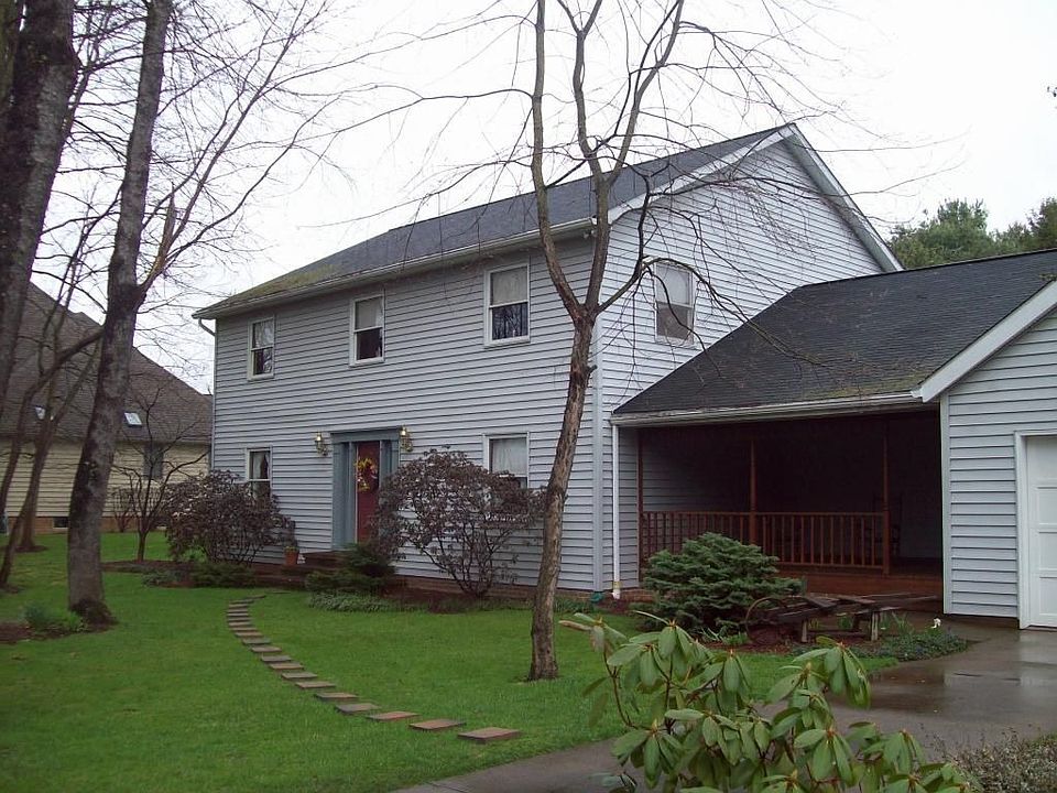 1st image of 159 N Pine St