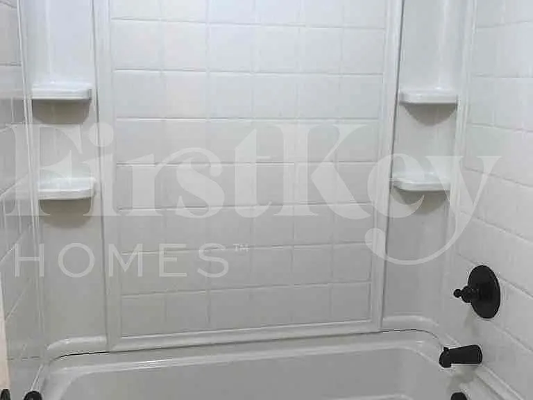 612 Celeste Ln — Photo 25