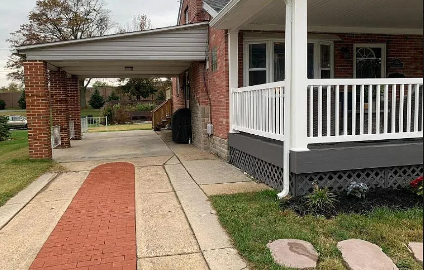 3 bed, 2240 sqft, $1,995 — Photo 3