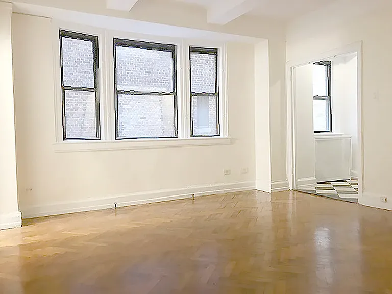37 W 72nd St #9C — Photo 1