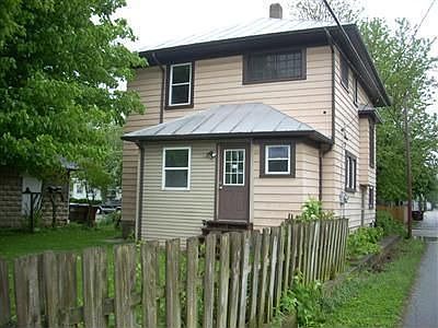 2nd image of 219 Locust St