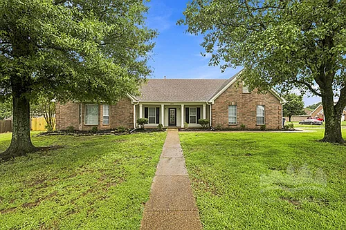 1084 Tara Dr Photo 1