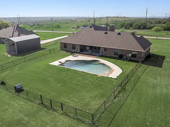 5th image of 461 Pearson Ranch Rd