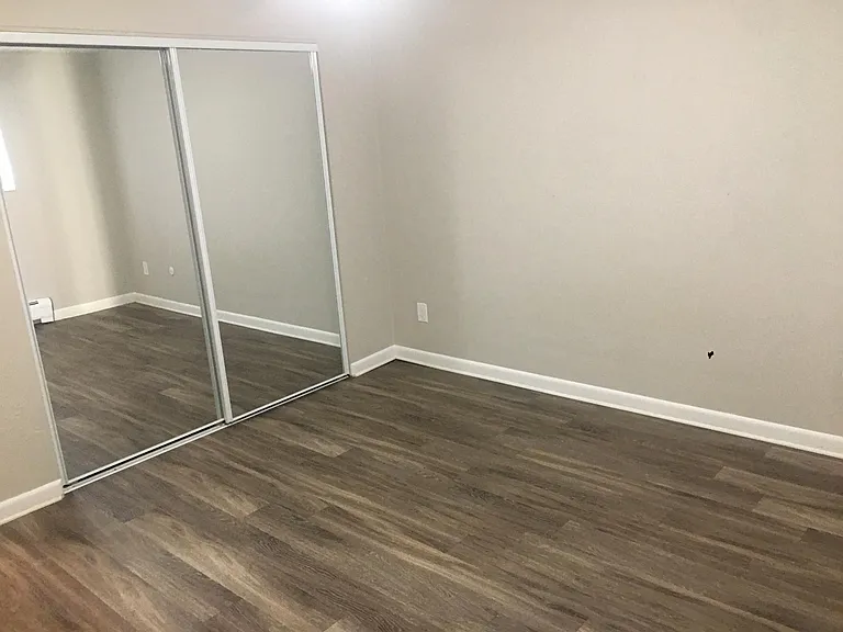 Delaware Apartments — Photo 7