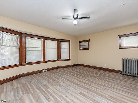 2nd image of 2026 W 89th St