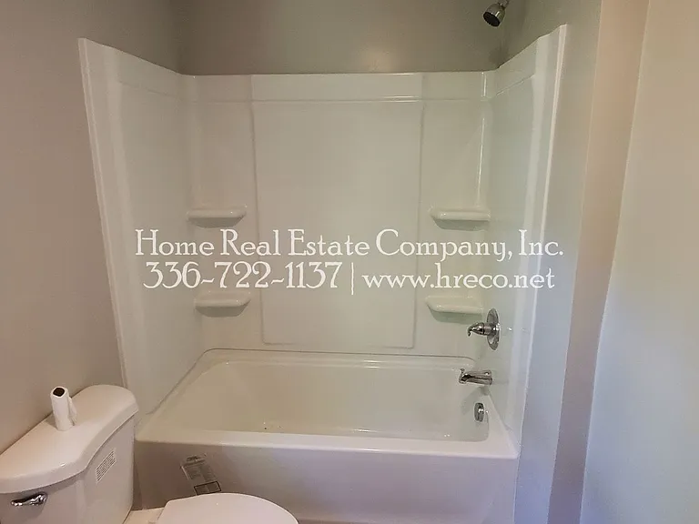 926 N Jackson Ave — Photo 11