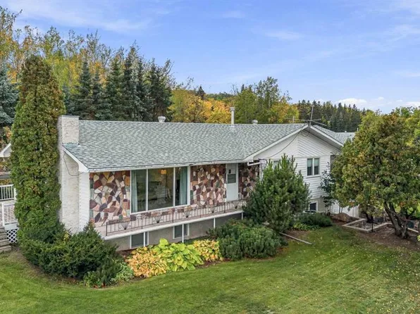210 3rd Ave E, Neilburg, SK S0M 2C0