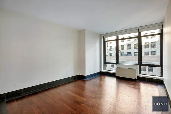 Rented by Bond New York | media 7