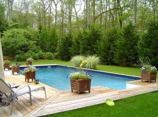 13 Whalebone Landing Rd, Southampton, NY 11968