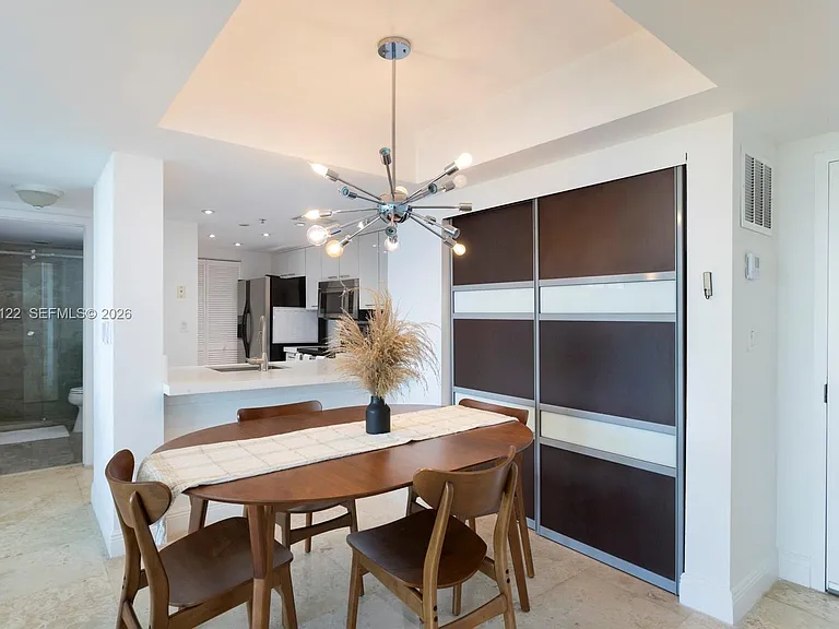 650 West Ave #906 — Photo 9
