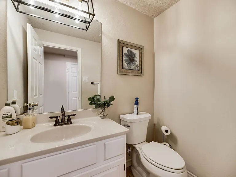 600 Post Oak Dr — Photo 28