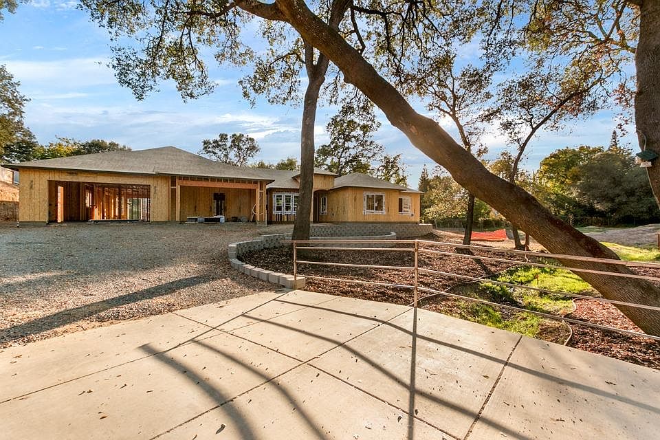 1st image of 4700 Meadowood Way