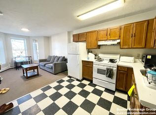 90-4 Hammond St, Roxbury Crossing, MA 02120