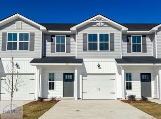 90 Beaumont Dr, Hinesville, GA 31313