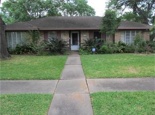950 Richvale Ln, Houston, TX 77062