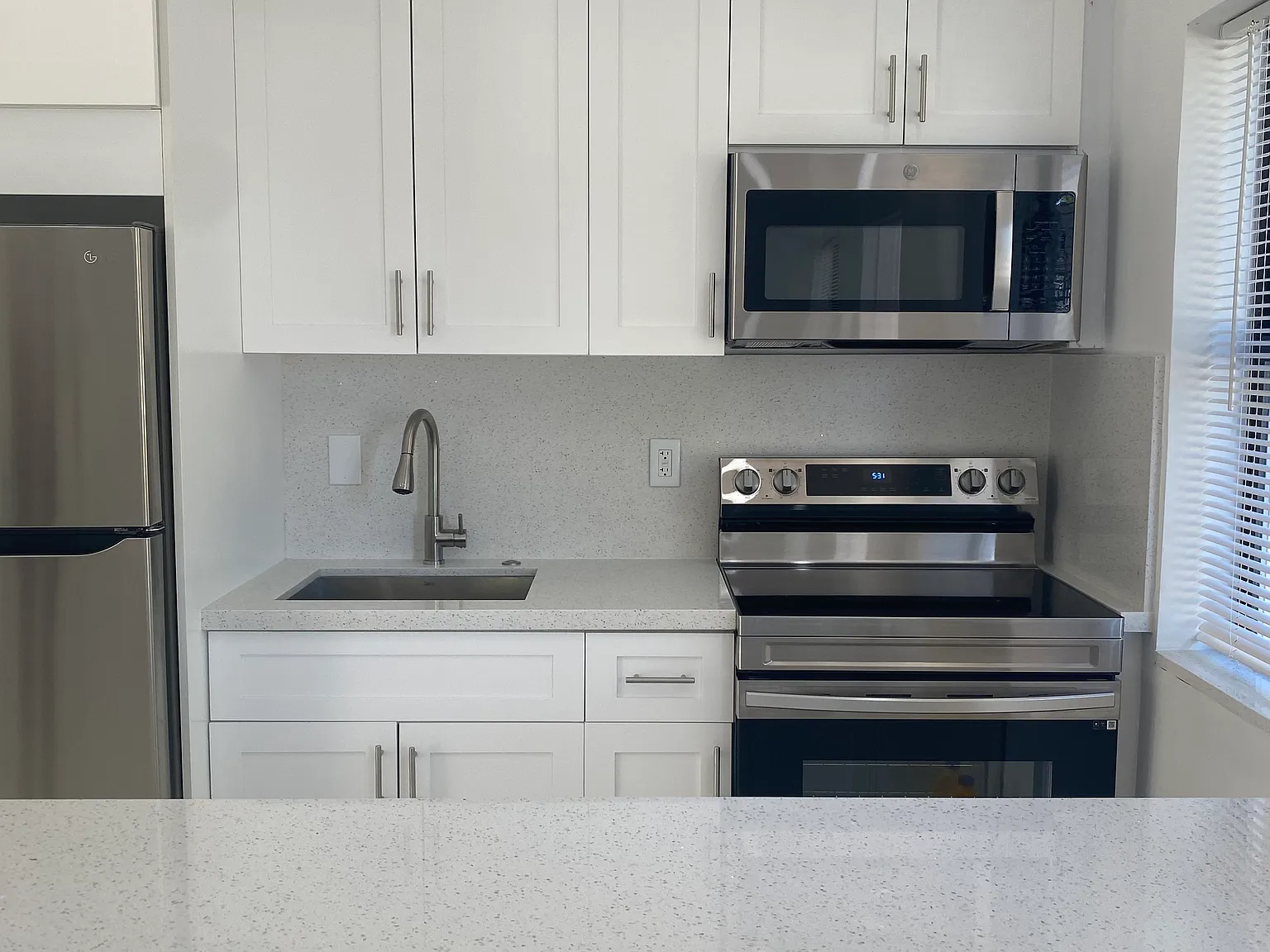 2 bed, 1200 sqft, $2,600 — Photo 2
