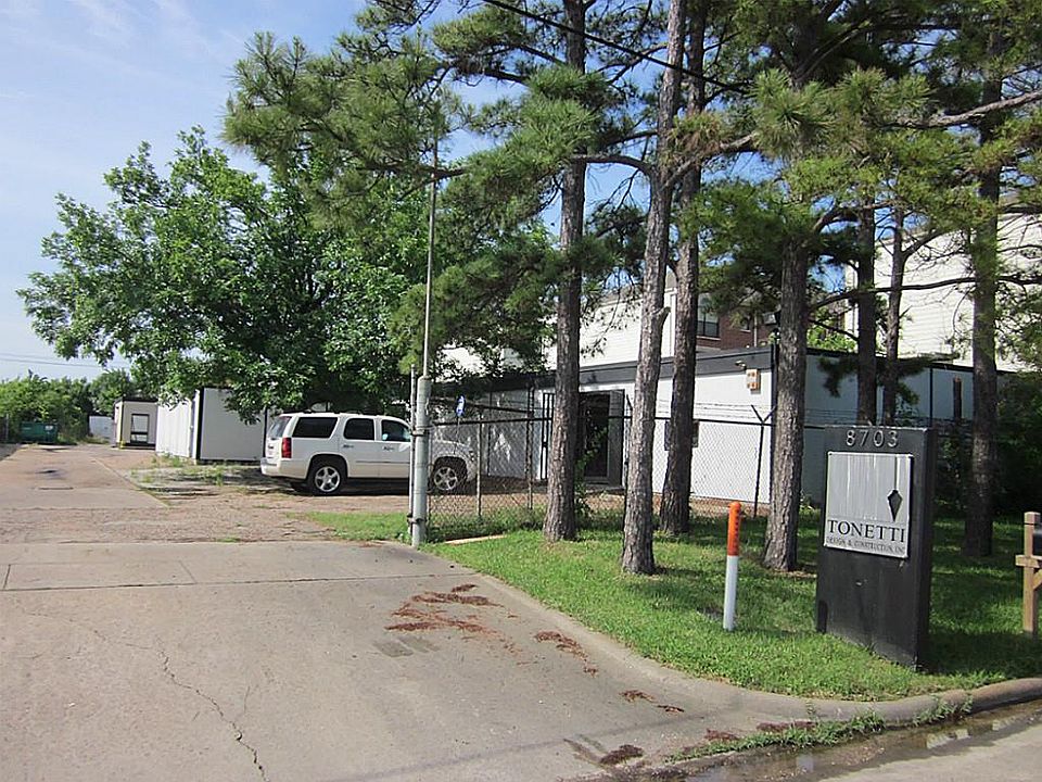 1st image of 8703 Meadowcroft Dr