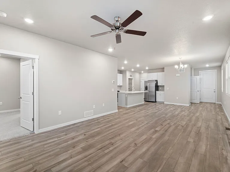 7810 Keebler Dr — Photo 9