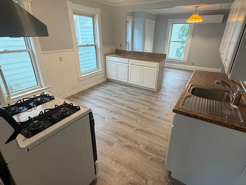 20 Shaffer St #2