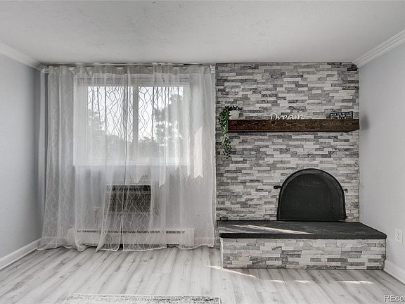 5th image of 1125 N Washington St APT 506