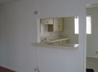 7014 Mountain View Ave APT B, Huntington Park, CA 90255