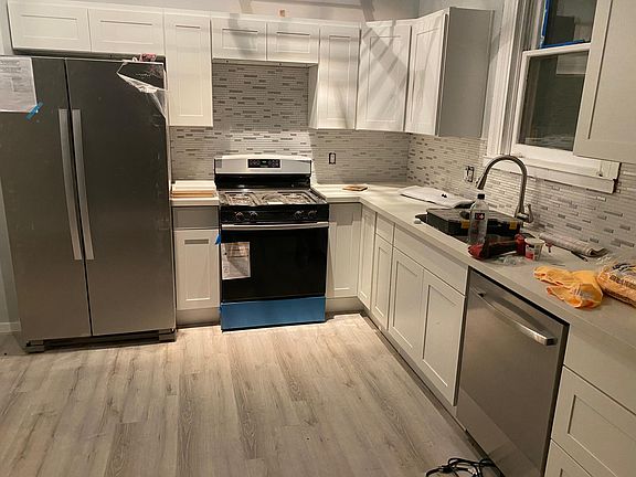 Very large spacious kitchen