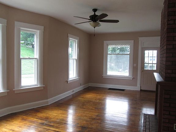 4th image of 2600 Monterey St