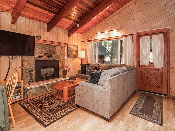 3rd image of 56814 387th Avenue Ct E
