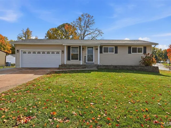 3762 Calef Dr, Saint Louis, MO 63125