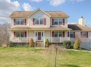 54 Flagler Rd, Poughquag, NY 12570