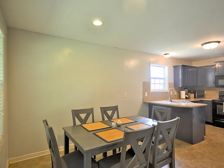 1212 Morstead Dr — Photo 12