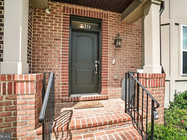 519 Prieur Rd, Frederick, MD 21701
