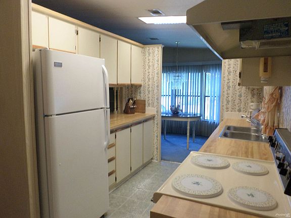 LOTS OF CABINET SPACE