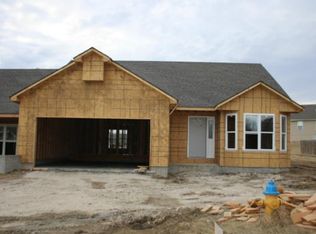 1822 156th Ter UNIT O3, Basehor, KS 66007