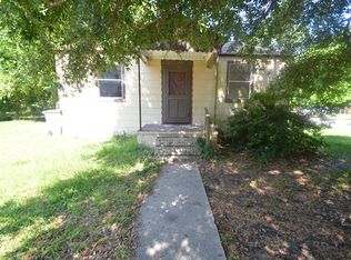825 White Oak Dr, Charleston, SC 29407